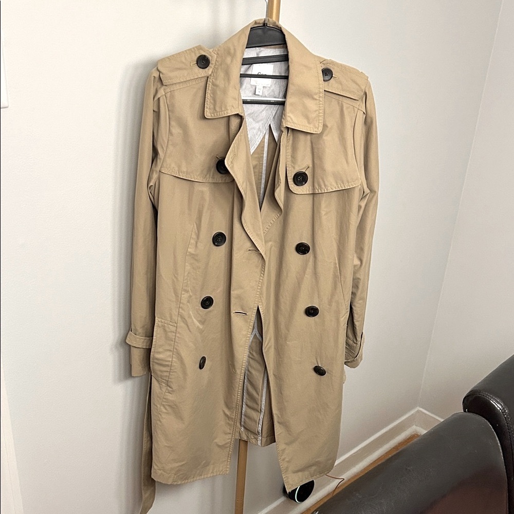 Gap Classic Tan Trench Coat